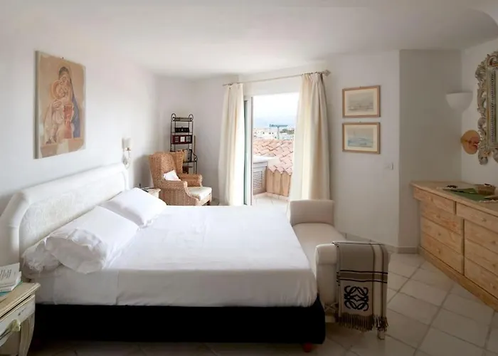 Dom wakacyjny Panoramic -sea Front Porto Rotondo- *